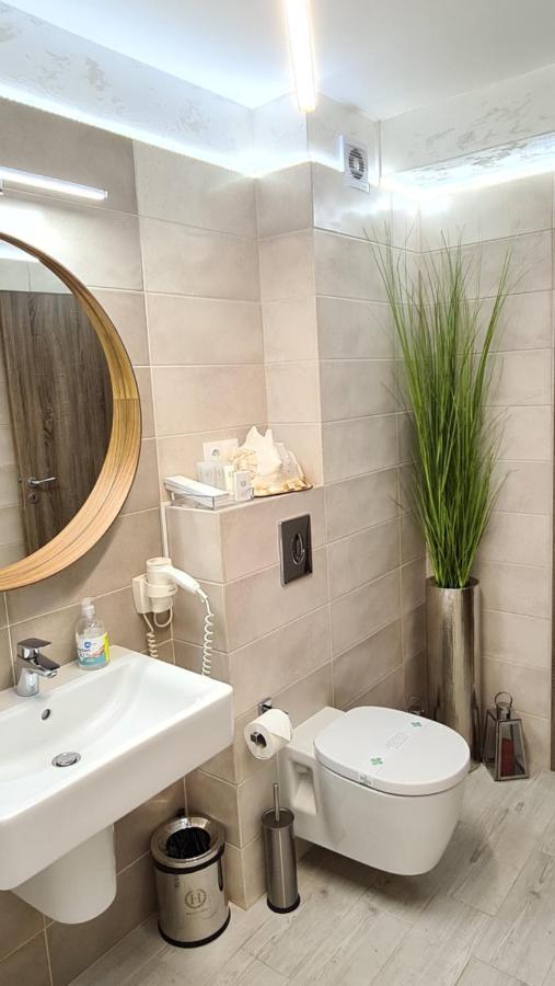 Apartment Alonisos Lux Брашов Екстер'єр фото