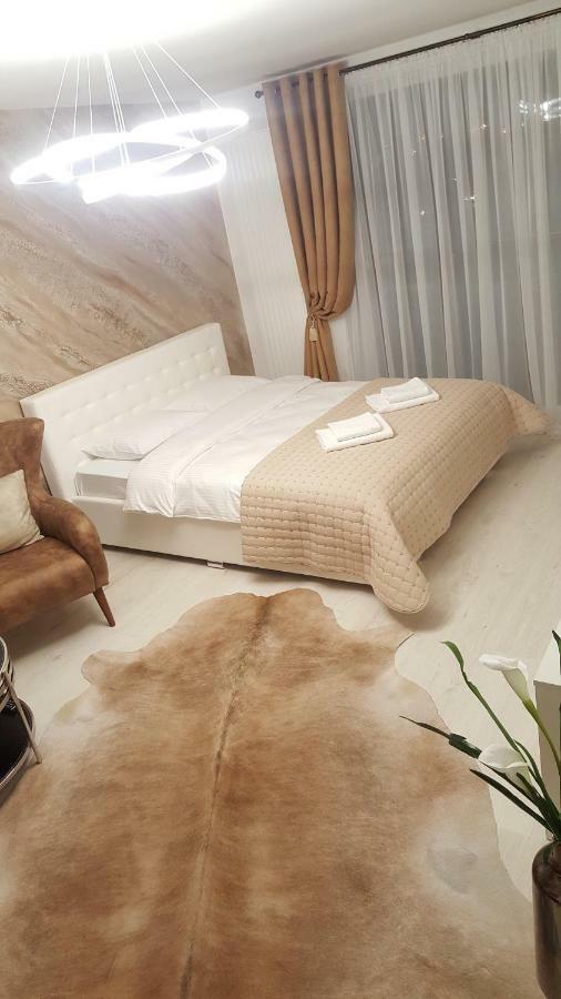 Apartment Alonisos Lux Брашов Екстер'єр фото