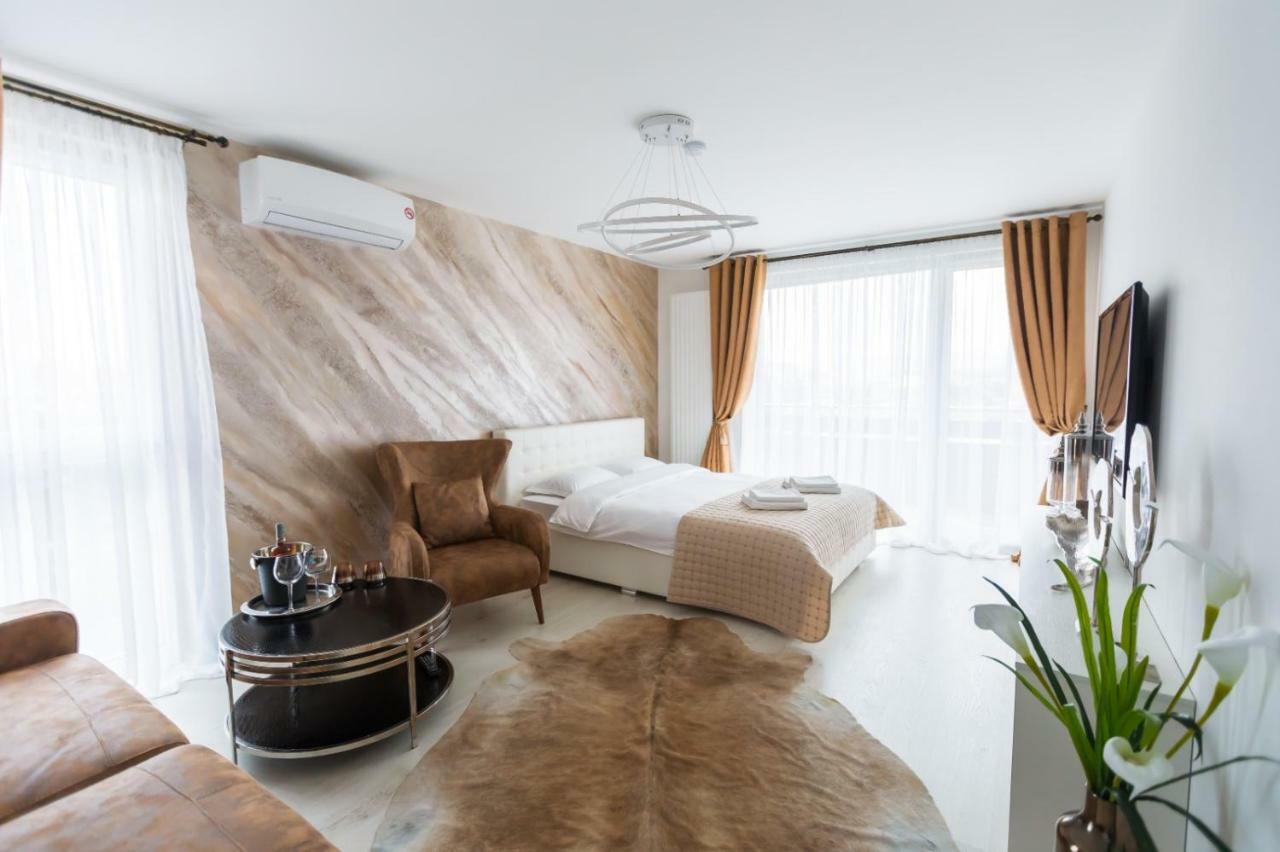 Apartment Alonisos Lux Брашов Екстер'єр фото