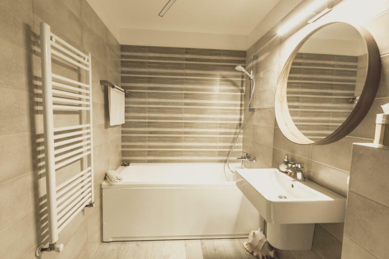 Apartment Alonisos Lux Брашов Екстер'єр фото